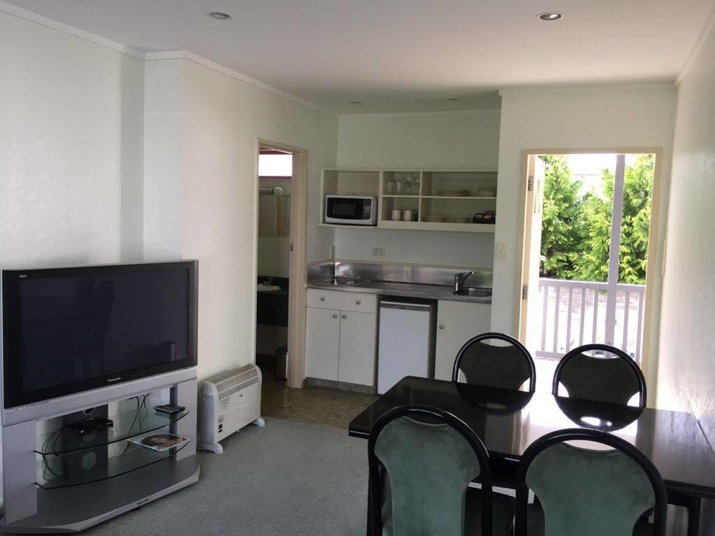 Asure Destiny On Fitzherbert Motel Palmerston North Esterno foto